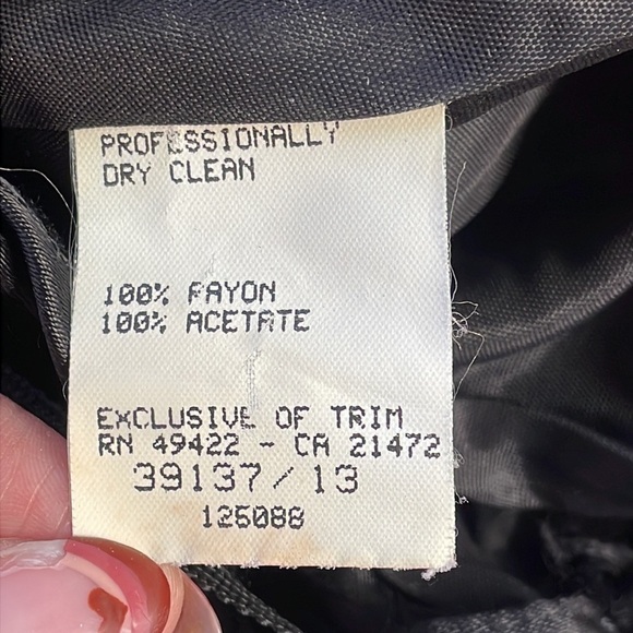 Gunne Sax Jessica McClintock Black Velvet Off Shoulder Red Ruffle Trumpet Dress - Picture 13 of 14